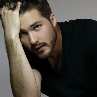 Marco León Pol profile