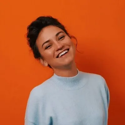 Margaux profile