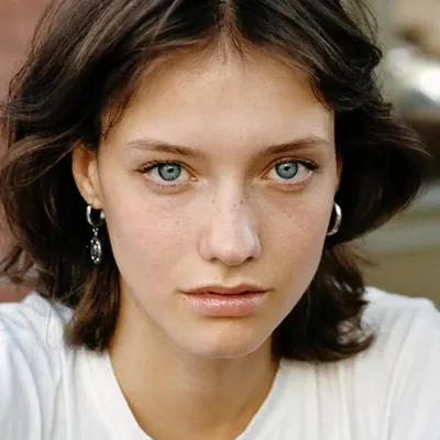 Margaux profile