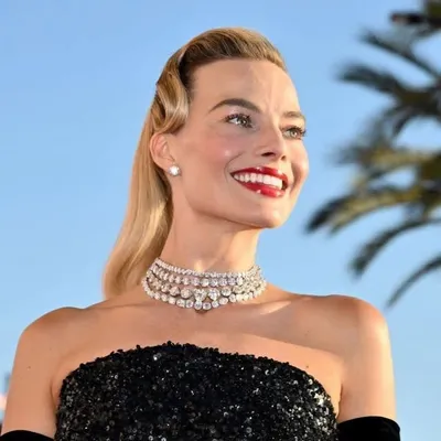 Margot Robbie profile