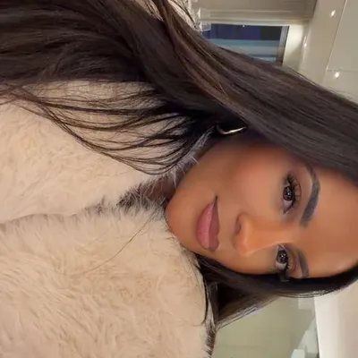 Mari ⚜️ profile