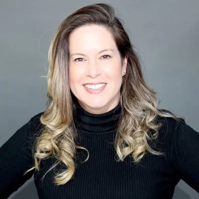 Maria Elena Heredia profile