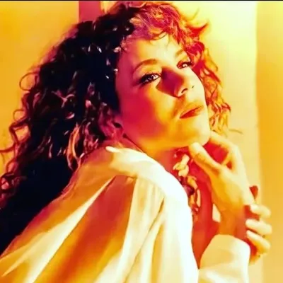 Mariah Carey Rare Pictures 🦋 profile