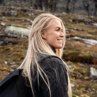 Maria Linnes | Mor, selvstændig & renovering med små børn profile