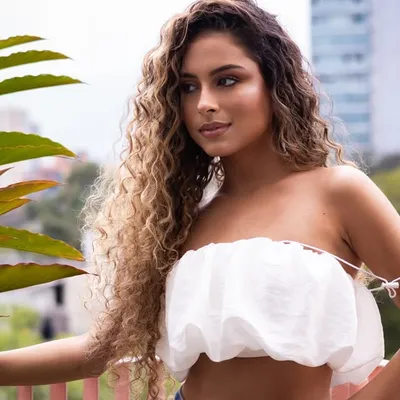 Mariana Calderón profile