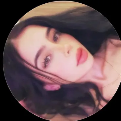 La Niña Fresa 🍓 profile