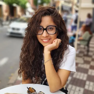 Mariana Guillén profile