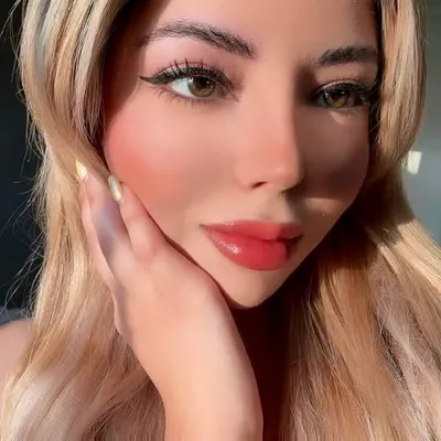 Mariana Leon profile