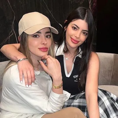 Marian Santos y Mariel Santos profile