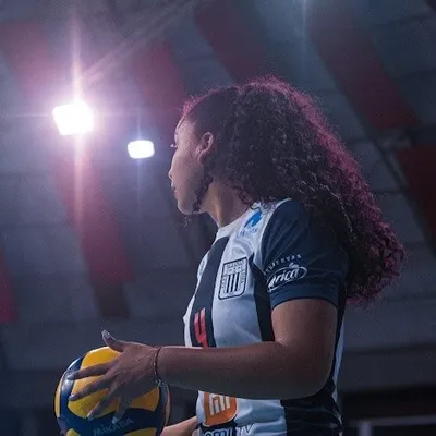 Maricarmen Guerrero✨ profile