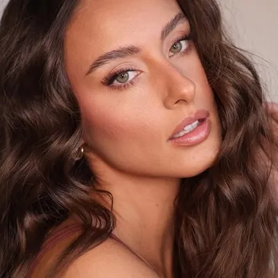 MARIANA CARNIELLO profile