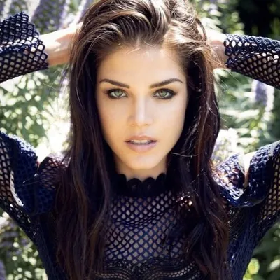 Marie Avgeropoulos ๐จ๐ฆ๐งฟ profile