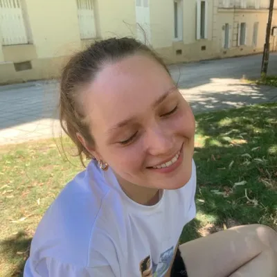 Marie Konc profile