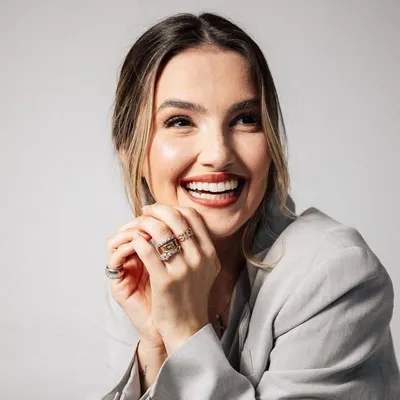 Mariel R Batista profile