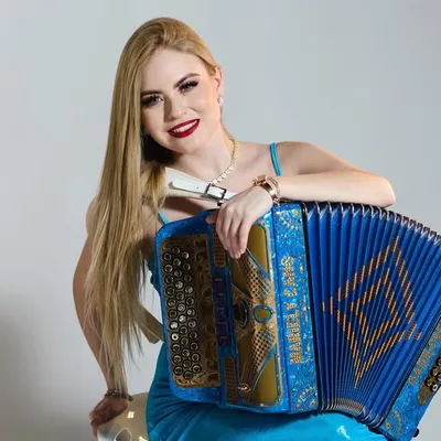 Mariely Cano profile