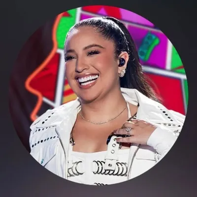 Mari Fernandes oficial profile