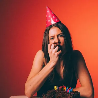 Marigo Bay - Singer Songwriter profile