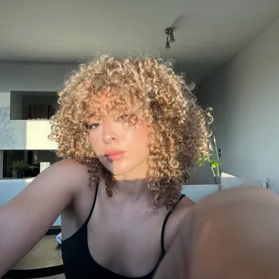 Mariana Rivera profile