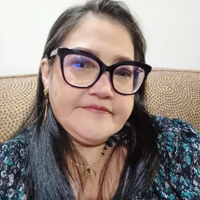 Mari Guzman Cabello profile