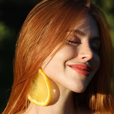 Mari Maria profile