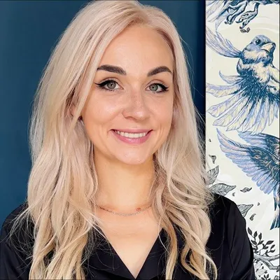 Marion Somlyay | Pen & Ink Illustrator (formerly Marion Kamper) profile