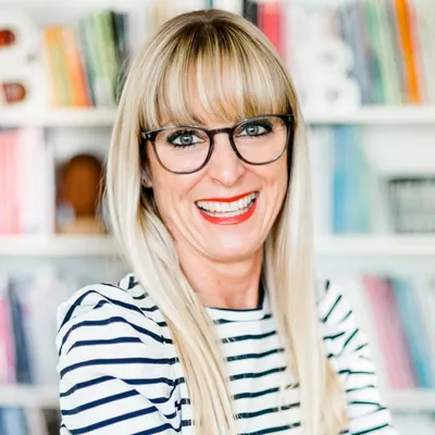 Marion Hellweg profile