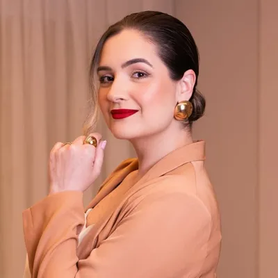 Mari Outemuro - Maquiagem Juiz de Fora/MG profile