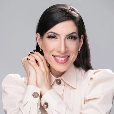 Mari Righez profile