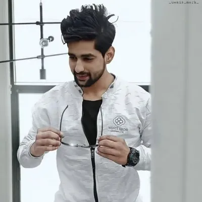 uwais mark profile