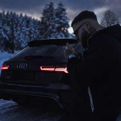 Mark Slavov / YUNG VENXM profile