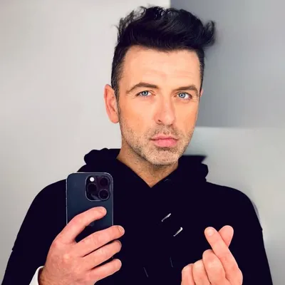 Mark Feehily profile