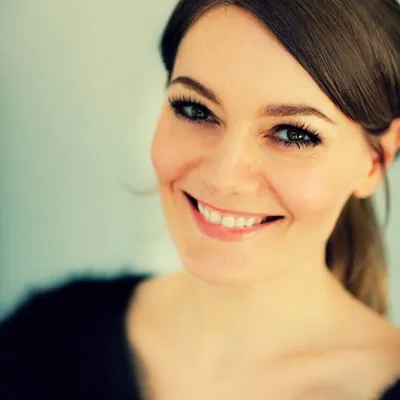 Martina Hill profile
