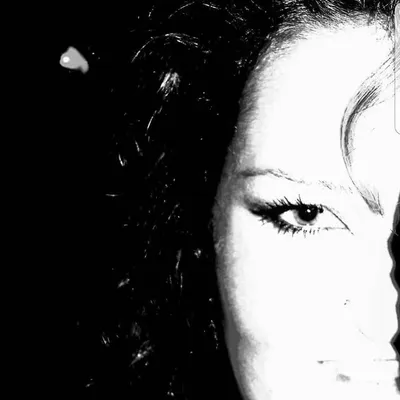 Mary Feld Frankfurt profile