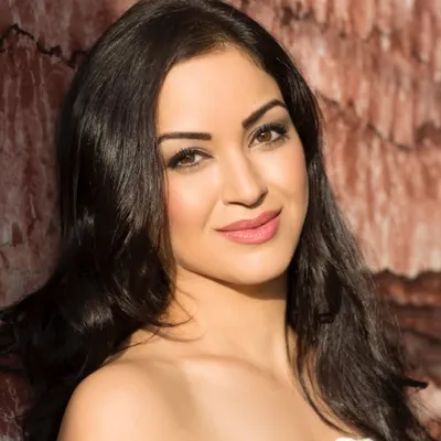 Maryam Zakaria profile
