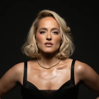 Mary Sarah profile