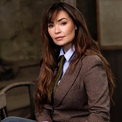 MASCHA VANG profile