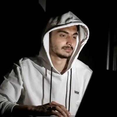 Ṃáş𝖍น⚡ profile