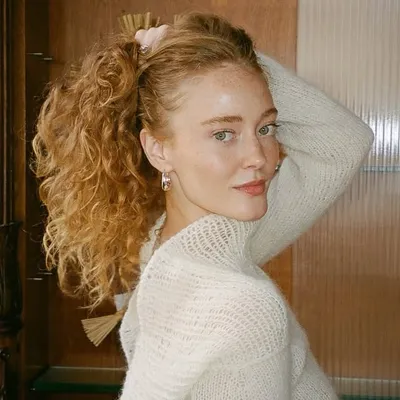 Mathilde Marie Holst Roien profile