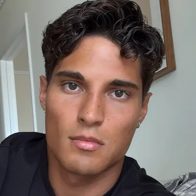 MATHIAS SELLANES profile
