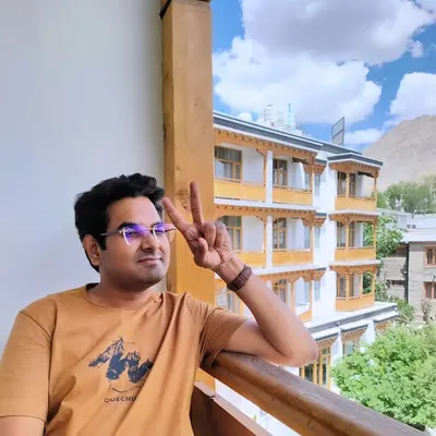 Rajesh Kumar profile