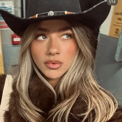 Lucy Matthews profile