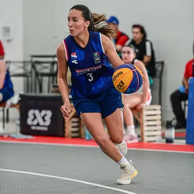 Marta Peralta profile