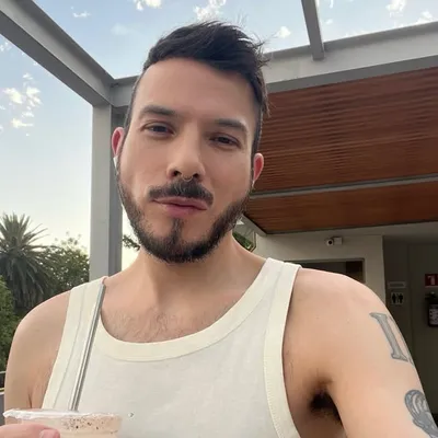 Mau Medellin profile