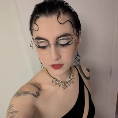 Maura profile