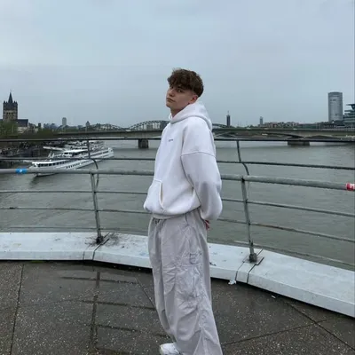 M A U R I C E profile