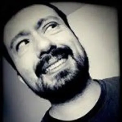 Mauricio profile