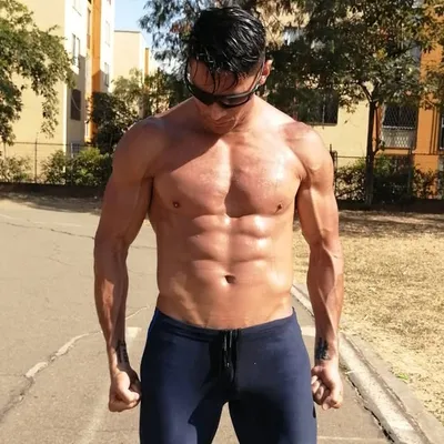 MAU FIT profile