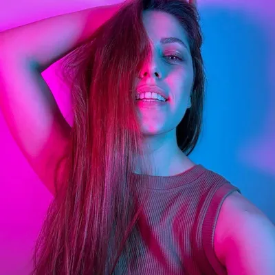 Gamze Gulen profile