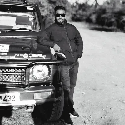 Max Hamid Khan profile