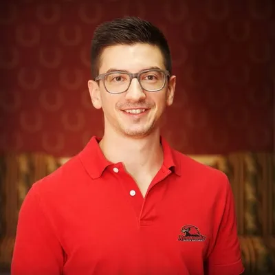 Max Straneva profile